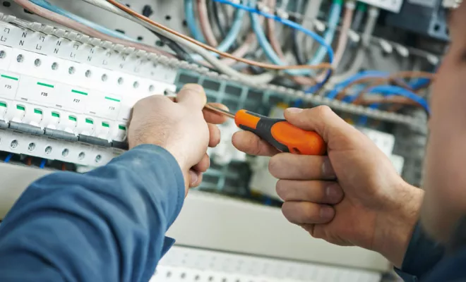 Installation d’équipements électriques, Thonon-les-Bains, FHB Services